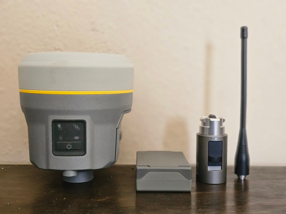 Trimble R10 Model 2 R12 UHF Propoint GNSS Surveying Receiver 9091260