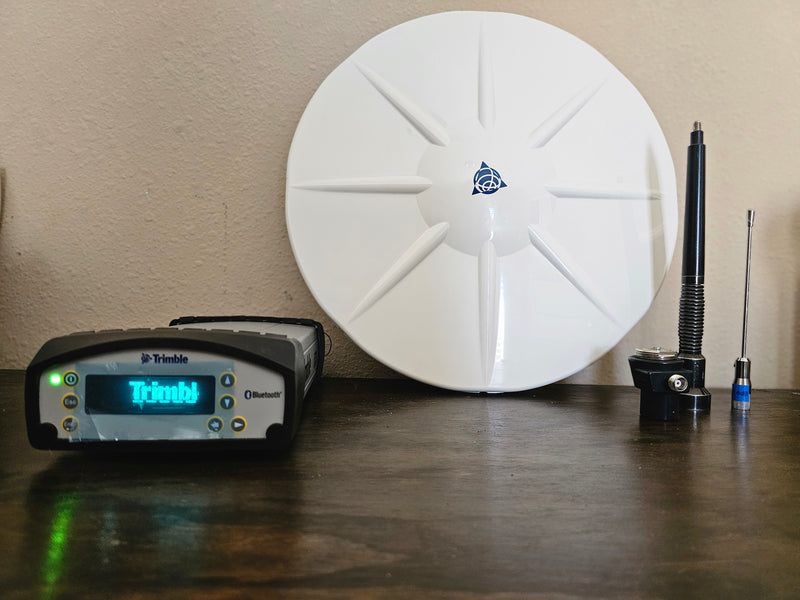 Trimble R9s GNSS base station receiver UHF 450Mhz Radio & Zephyr Antenna