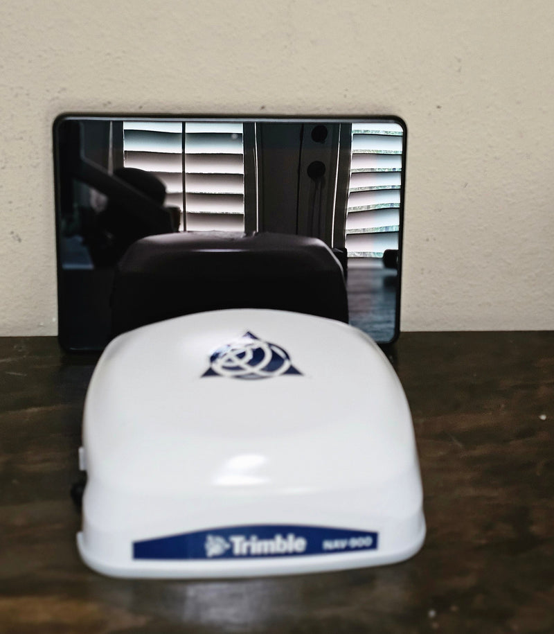 Trimble NAV-900 GFX750 XCN 1050 AG Precision IQ Bundle