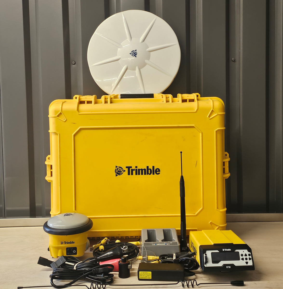 Trimble R780 R750 RTK GNSS Base & Rover System 900MHz Zephyr Antenn ...
