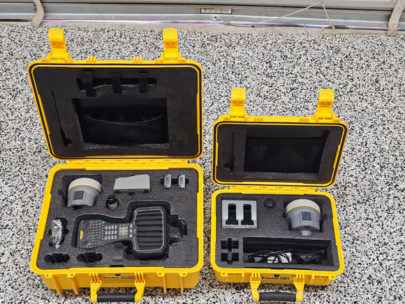 Trimble R12 R12i GPS GNSS RTK Base Rover Kit w/ TSC5 Access UHF, TILT