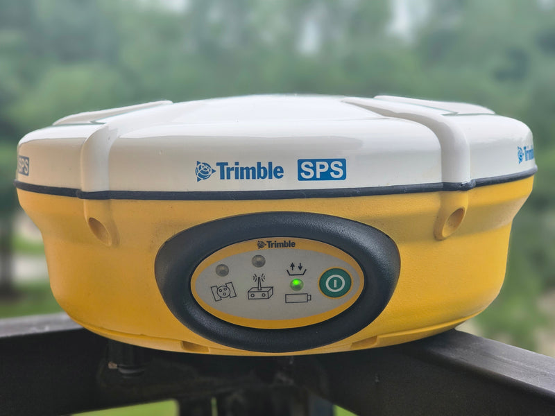 Trimble SPS881 (R8-2) GNSS survey receiever 900MHz base rover capable
